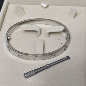 Stainless steel bangle 21cm